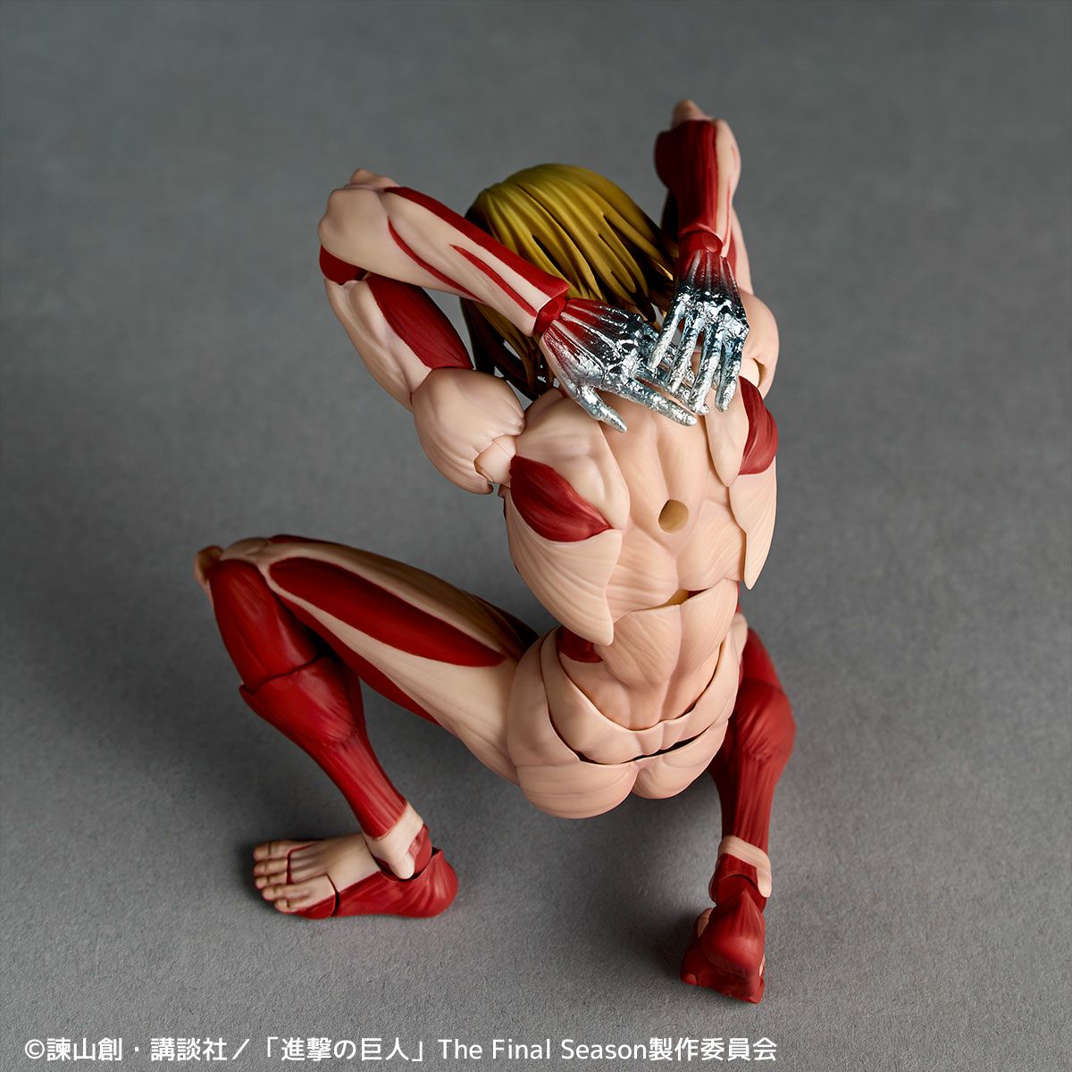 THE FEMALE TITAN Annie Leonhart Attack on Titan REVOLTECH Figure AMAZING YAMAGUCHI SERIES KAIYODO