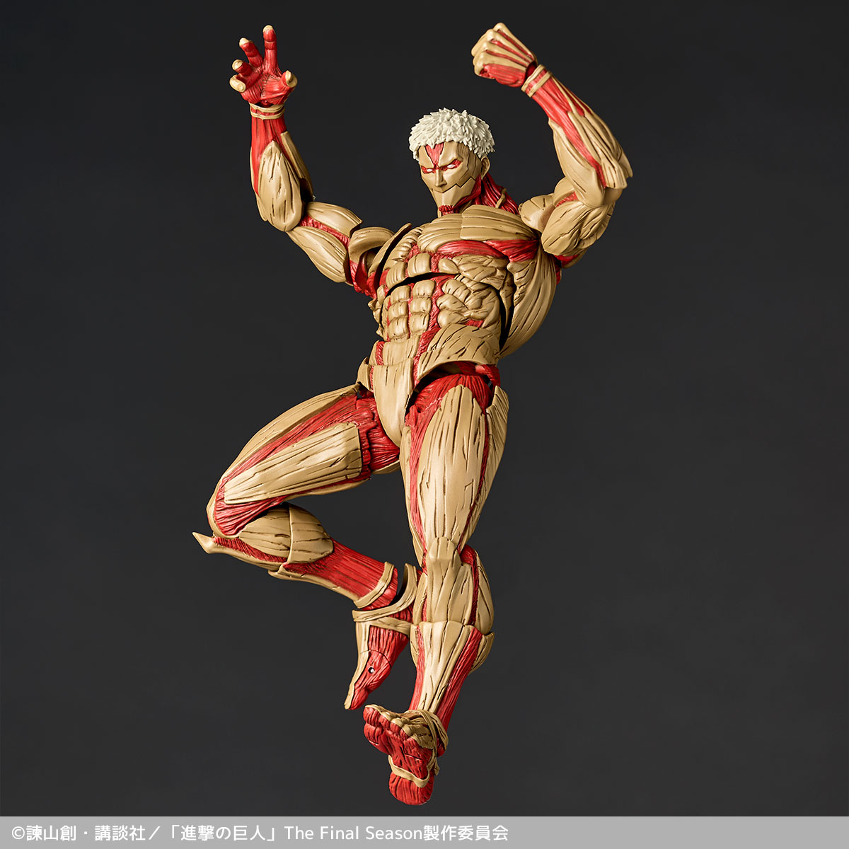 Armored Titan Reiner Braun Attack on Titan REVOLTECH Figure AMAZING YAMAGUCHI SERIES KAIYODO