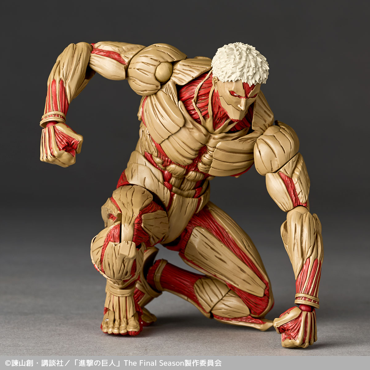 Armored Titan Reiner Braun Attack on Titan REVOLTECH Figure AMAZING YAMAGUCHI SERIES KAIYODO