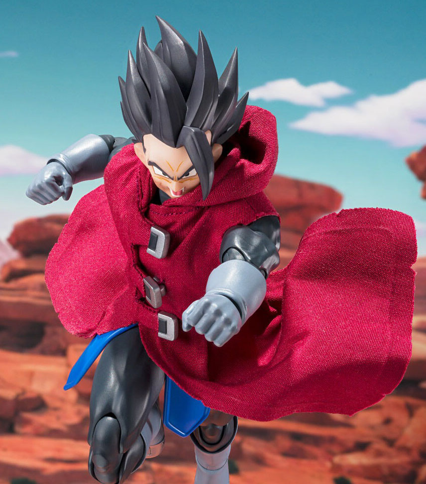 GIBLET Saiyan in Red Hooded Man S.H.Figuarts Figure DRAGON BALL LEGENDS BANDAI