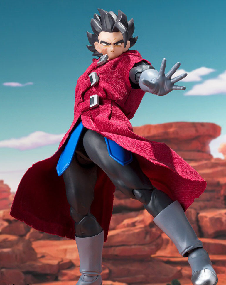 GIBLET Saiyan in Red Hooded Man S.H.Figuarts Figure DRAGON BALL LEGENDS BANDAI