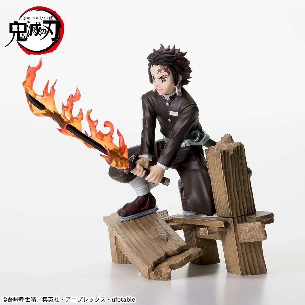 Rengoku Kyojuro Flame Hashira Demon Slayer Kimetsu no Yaiba XrossLink Figure SEGA PLAZA