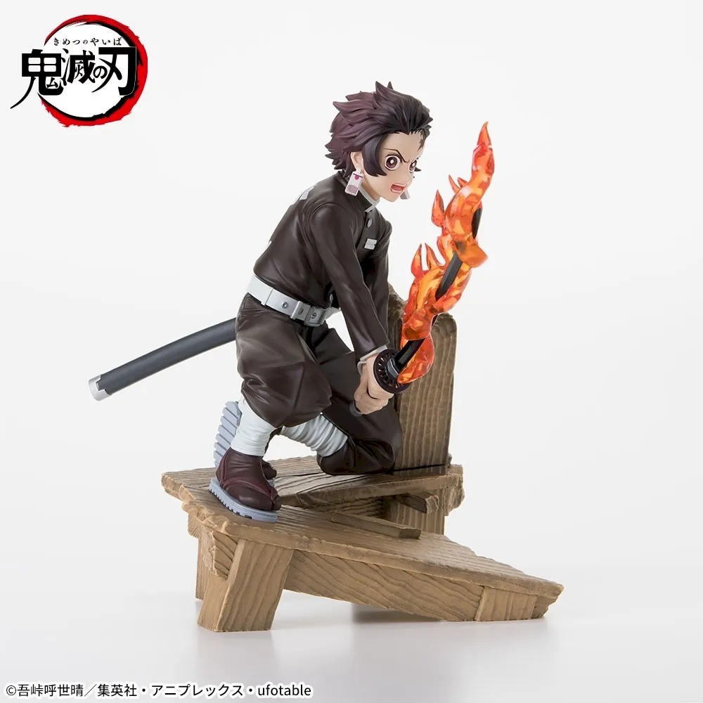 Rengoku Kyojuro Flame Hashira Demon Slayer Kimetsu no Yaiba XrossLink Figure SEGA PLAZA