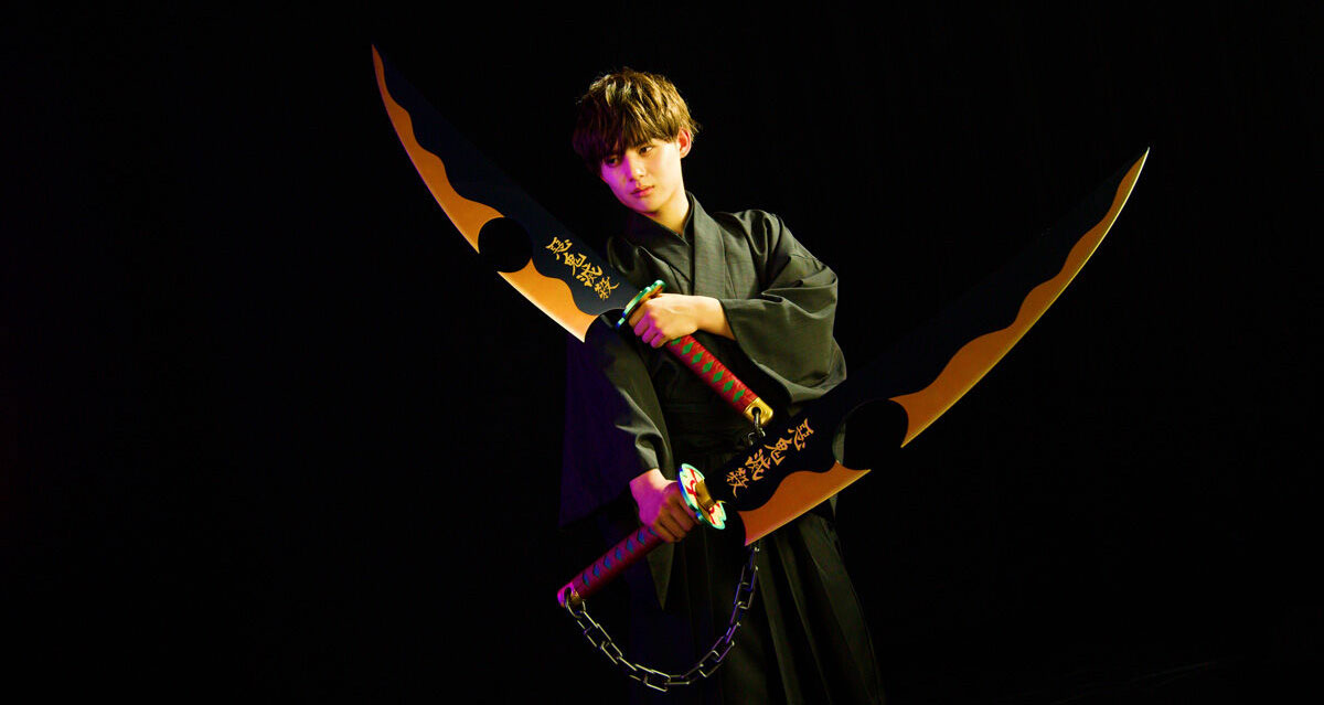 The Nichirin Sword of Tengen Uzui The Sound Hashira Demon Slayer Kimetsu no Yaiba PROPLICA BANDAI
