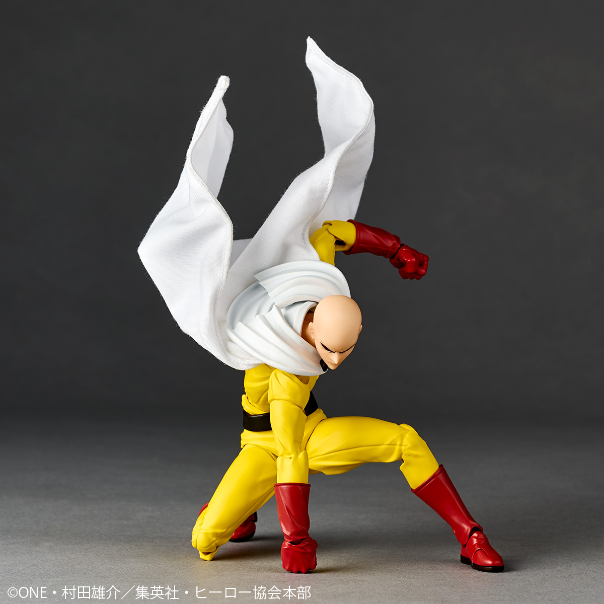 SAITAMA One Punch Man ONE-PUNCH MAN AMAZING YAMAGUCHI REVOLTECH Figure KAIYODO